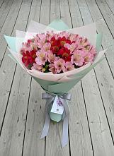 Букет цветов из:  Альстромерии #REPLACE_PRED# Богородское