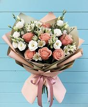 Букет цветов из:  Розы, Альстромерии и Лизиантусы в Богородское