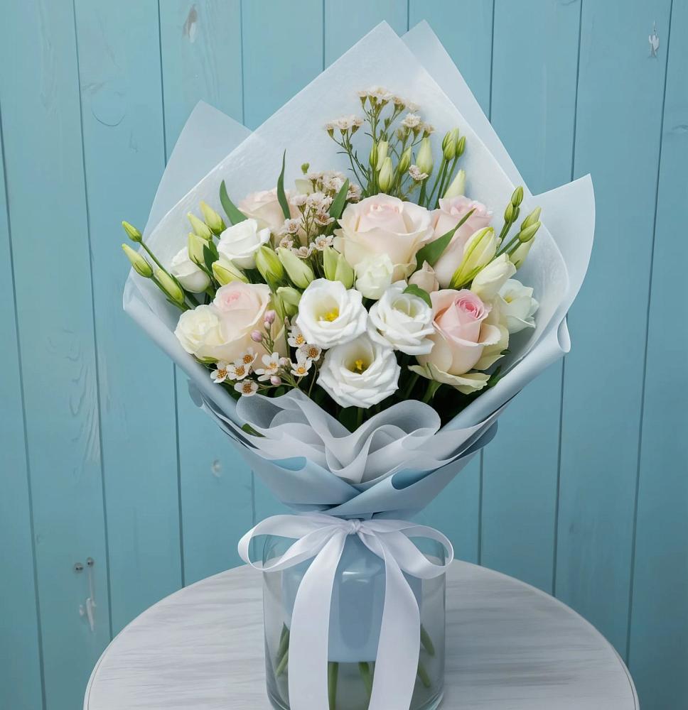 Букет цветов из: Розы и Лизиантусы в Богородское