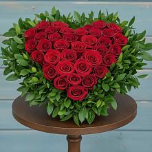 Цветочная композиция из Розы в виде сердца в Богородское