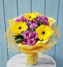 Букет цветов из:  Хризантемы и Герберы в Богородское