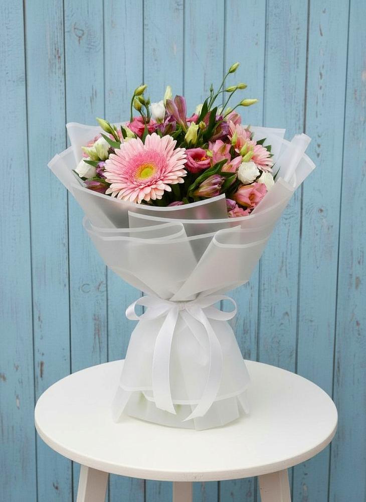 Букет цветов из: Герберы, Альстромерии и Лизиантусы в Богородское