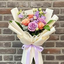 Букет цветов из:  Лизиантусы и Розы #REPLACE_PRED# Богородское