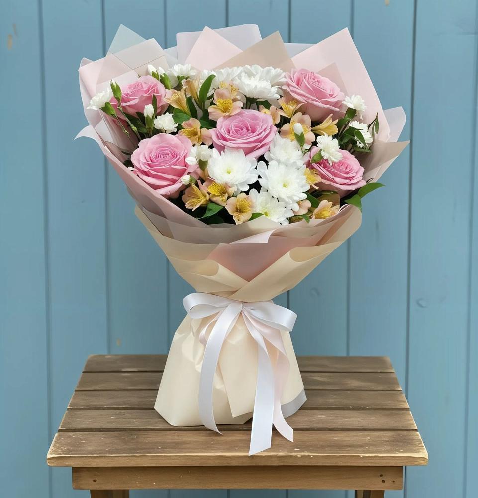 Букет цветов из: Гвоздики, Орхидеи и Розы в Богородское